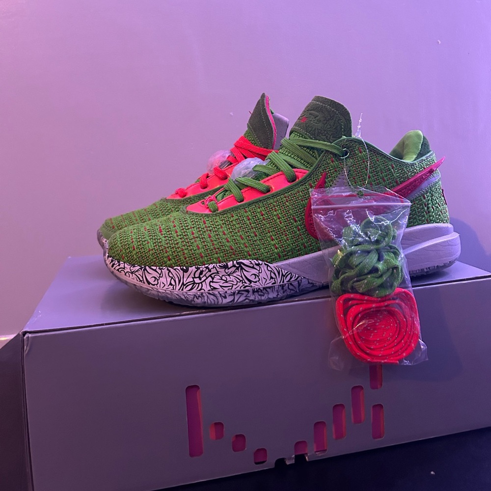 Lebron 20 “stocking stuffer”